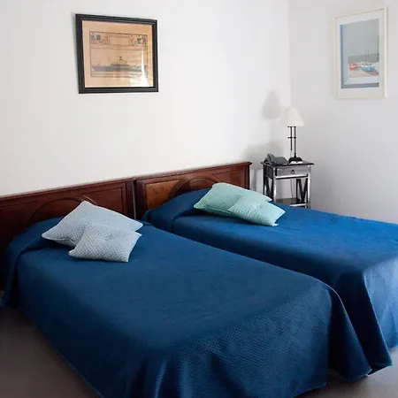 Western L'orangerie Otel 4*