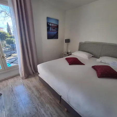 Western L'orangerie Otel 4*