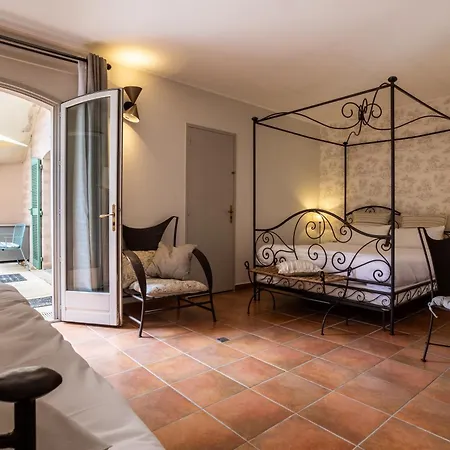 Western L'orangerie 4* Nîmes