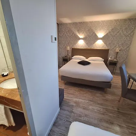 Western L'orangerie Otel Nîmes