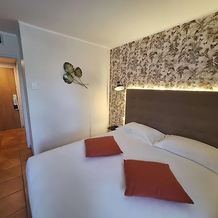 Otel Western L'orangerie