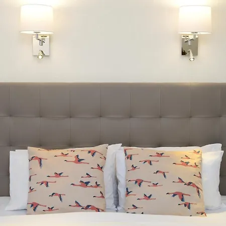 Western L'orangerie Hotel 4*