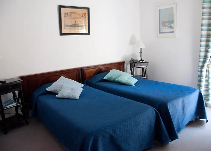 Western L'orangerie Otel 4*